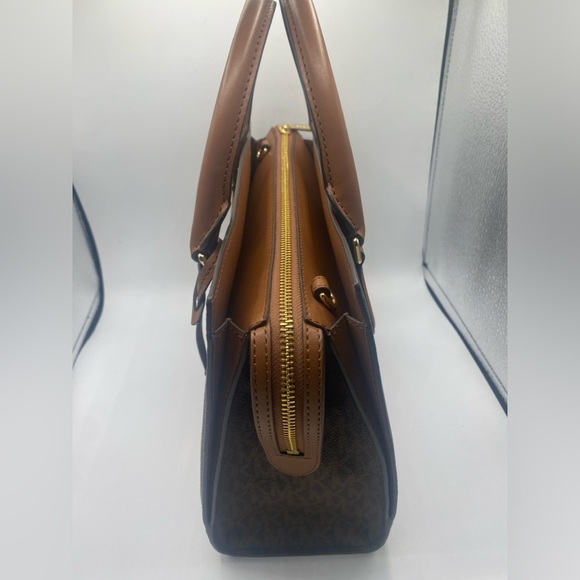 Michael Kors Sheila Brown Medium Center Zip Satchel Crossbody Strap - Picture 5 of 12